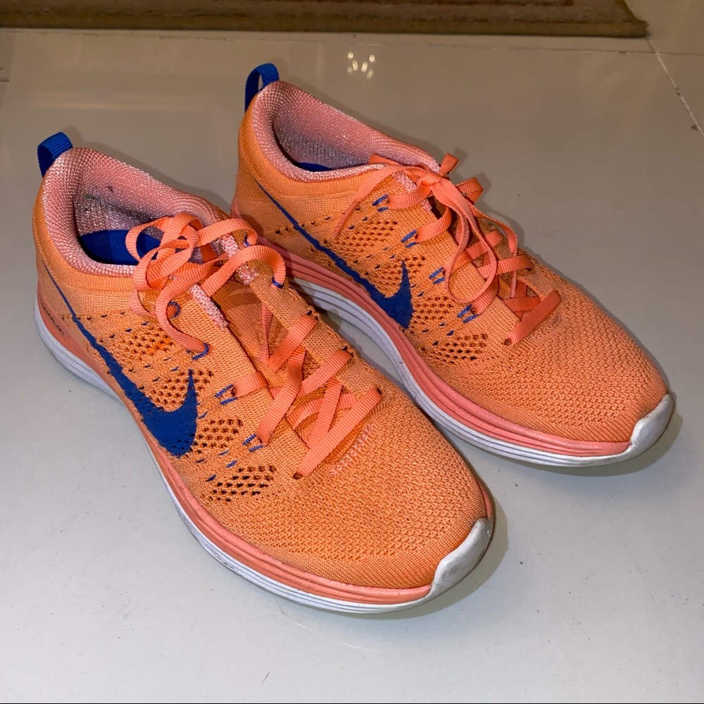Nike Women’s Flyknit Lunar 1